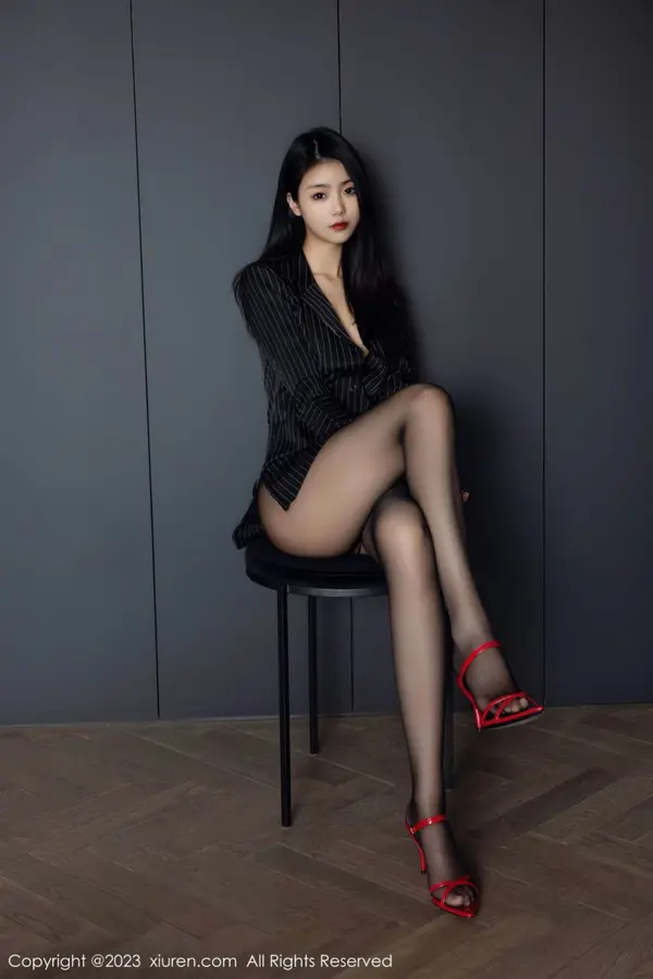Vol. 06677 可乐Vicky(78P)