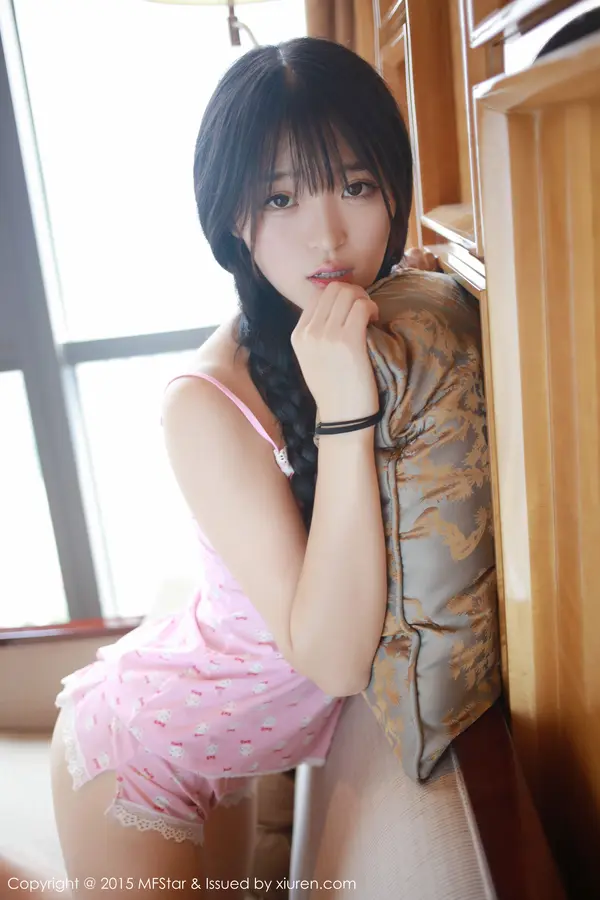 Vol. 0025 伊小七MoMo(53P)