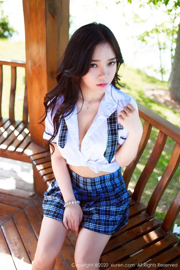Vol. 02380 夏雪爱(42P)
