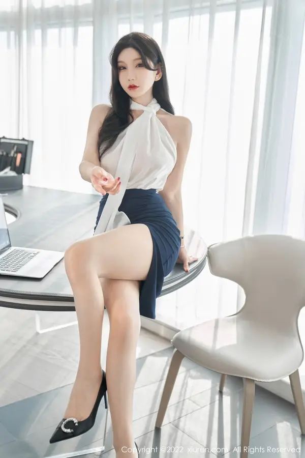 Vol. 05948 周于希Sally(71P)