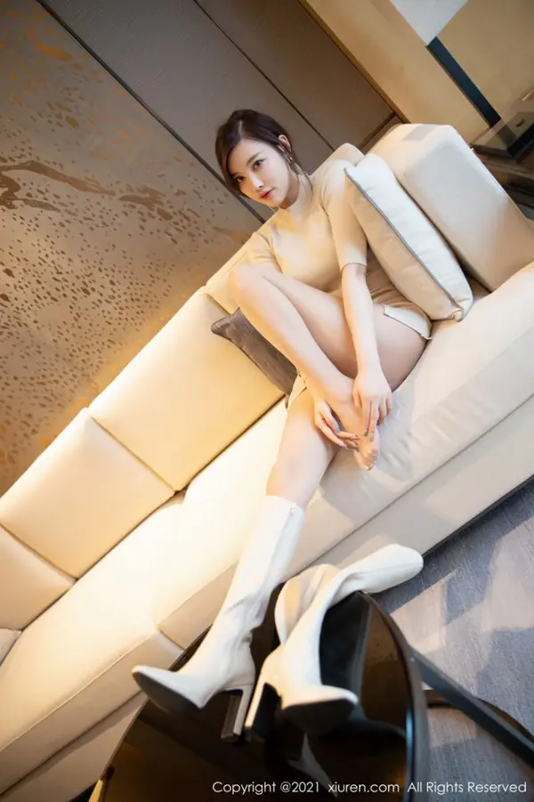 Vol. 03155 杨晨晨sugar(51P)