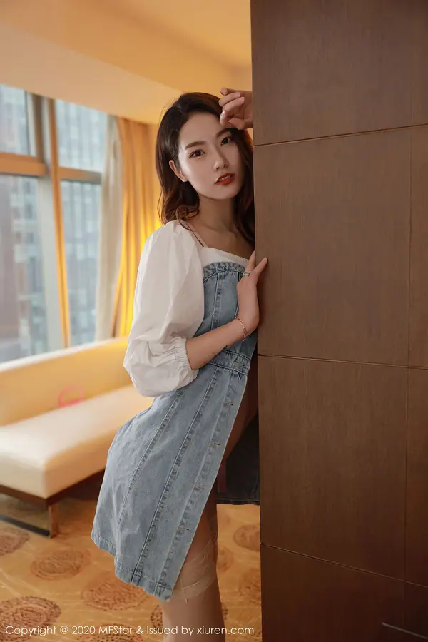 Vol. 0414 方子萱(43P)
