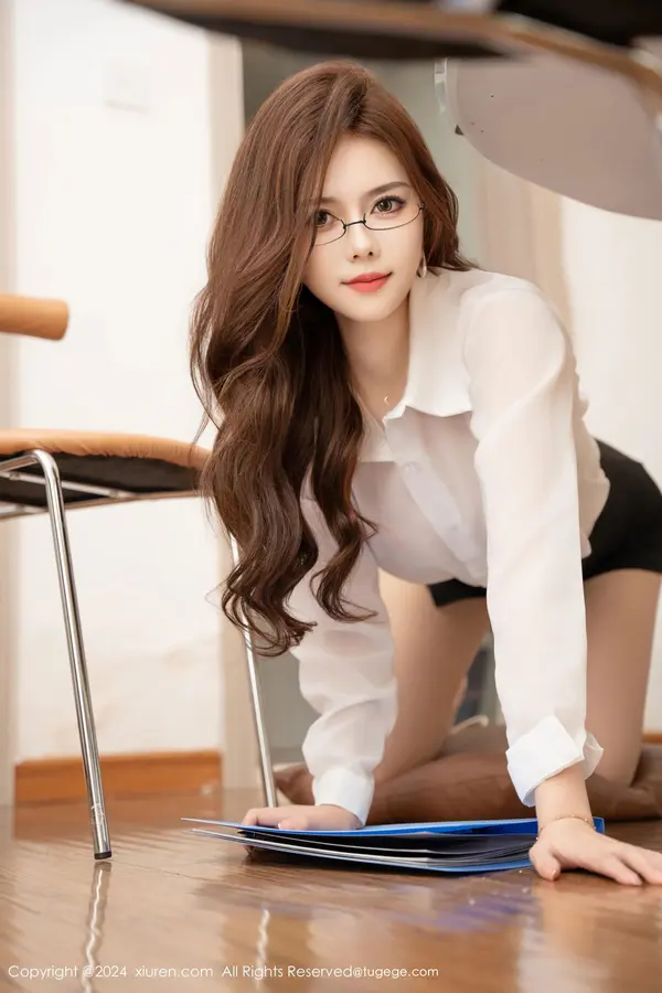 Vol. 09358 拍黄瓜girl(80P)
