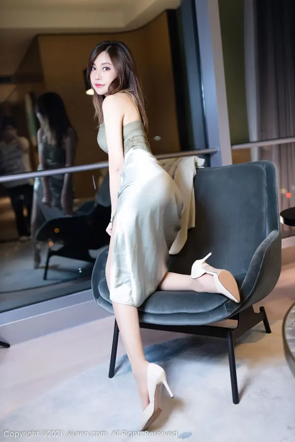 Vol. 04353 绮里嘉(49P)