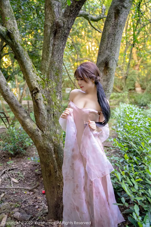 Vol. 5690 婠婠么(82P)
