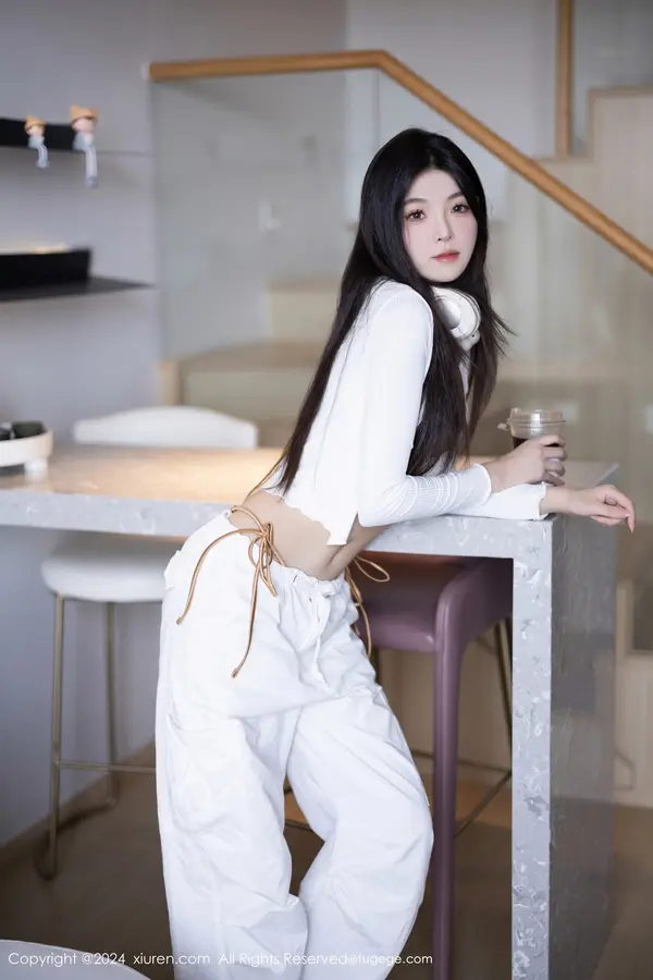 Vol. 09262 初梦瑶(84P)