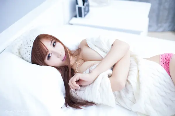 Vol. 00052 张优ayoyo(59P)