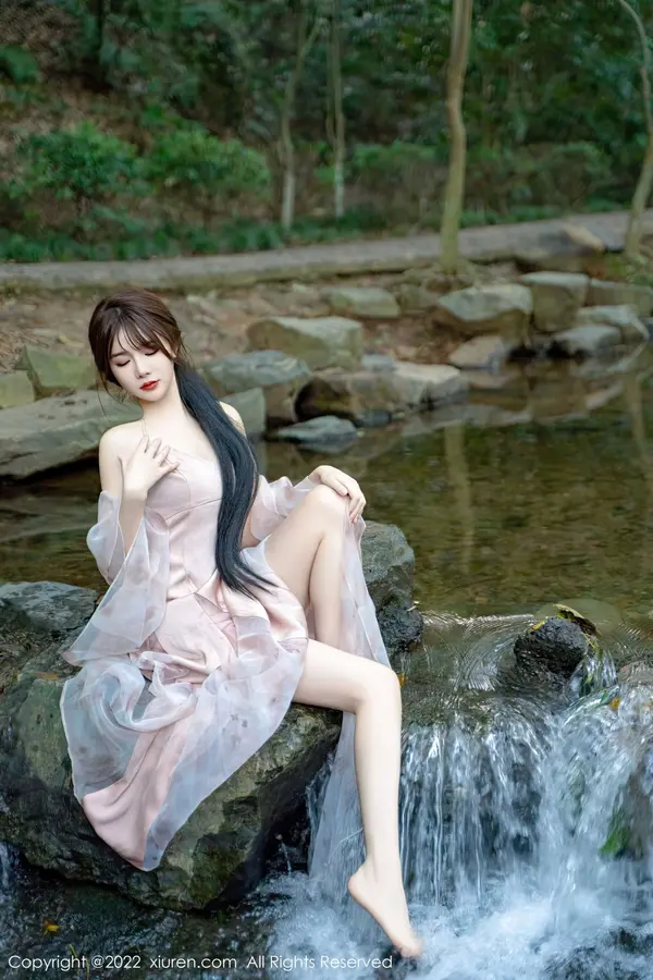 Vol. 5690 婠婠么(82P)