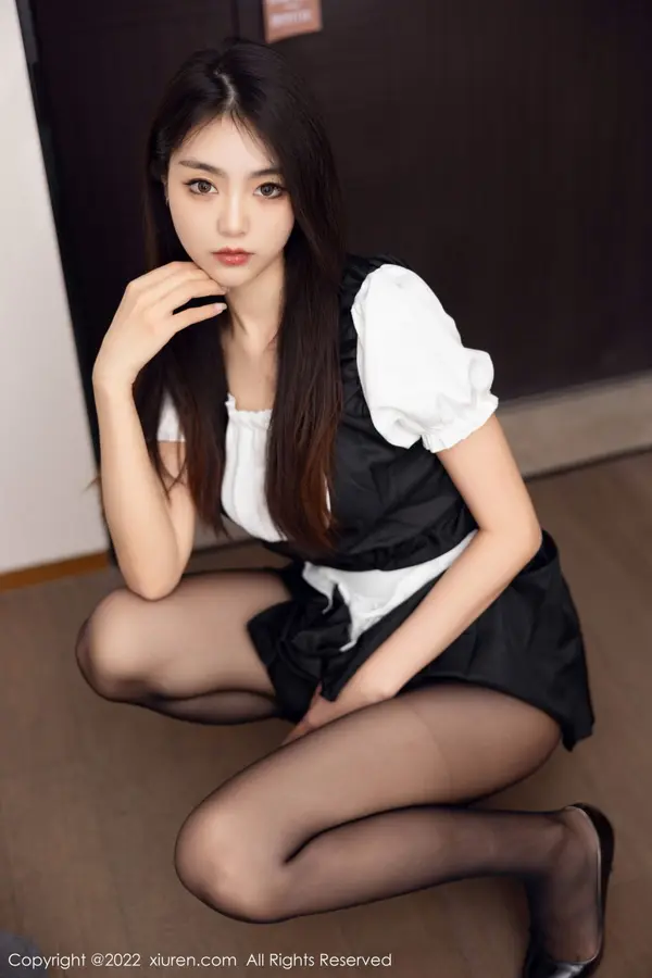 Vol. 05706 可乐Vicky(61P)