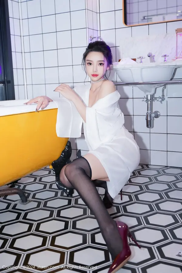 Vol. 08283 苏曼兮(85P)