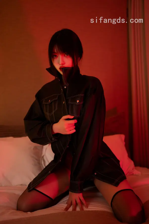Vol. 0335 白露lulu《私购流出》(90P + 3V)