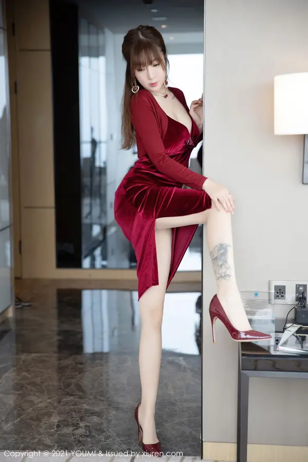 Vol. 0588 王雨纯(49P)