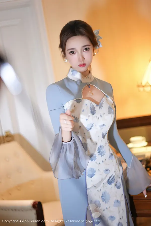Vol. 11033 Twins-桃桃(81P)