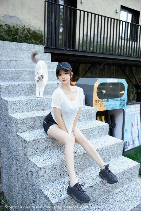 Vol. 09549 养乐多Doll(52P)
