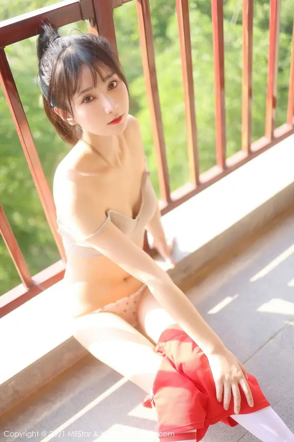 Vol. 0489 小果冻儿(49P)