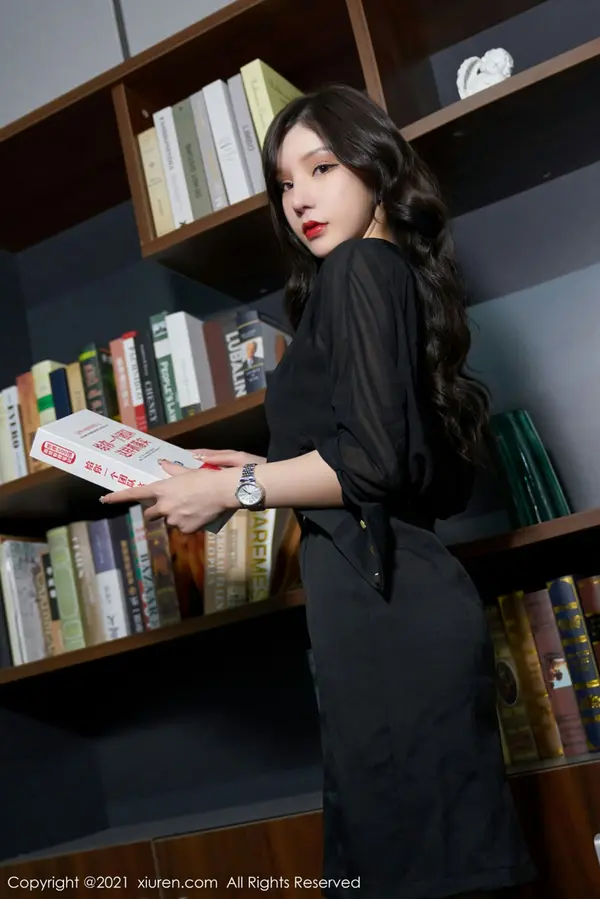 Vol. 04416 周于希Sally(83P)