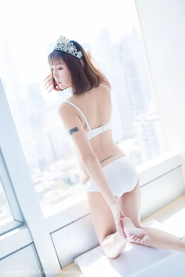 Vol. 0077 乐乐Mango(49P)