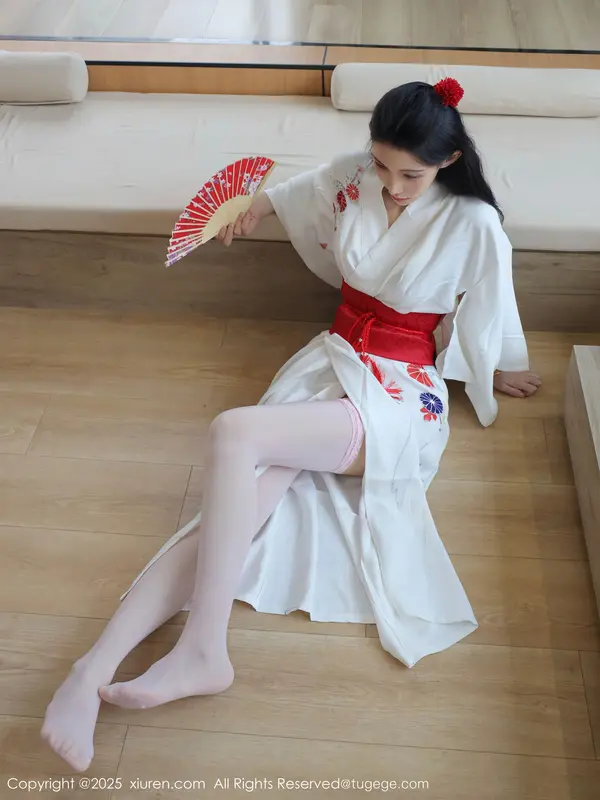 Vol. 10767 梨霜儿(84P)
