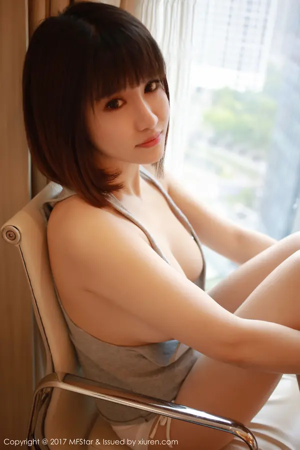 Vol. 0102 K8傲娇萌萌Vivian(51P)