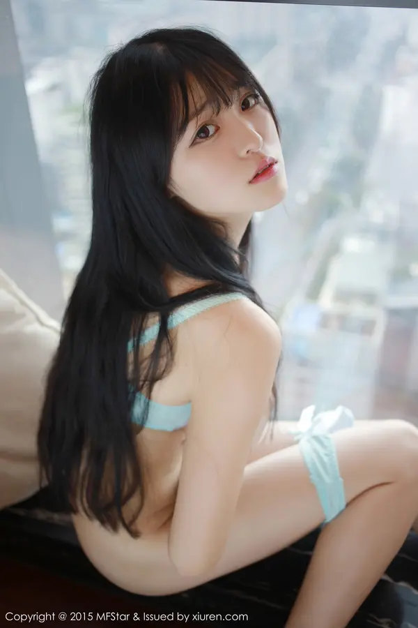 Vol. 0025 伊小七MoMo(53P)