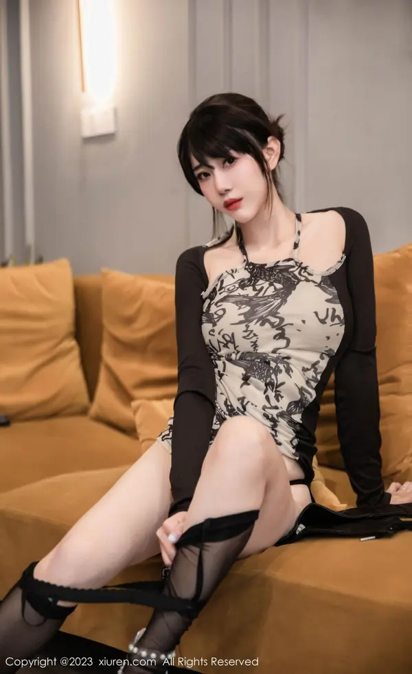 Vol. 07015 严利娅Yuliya(74P)
