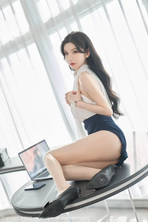 Vol. 05948 周于希Sally(71P)