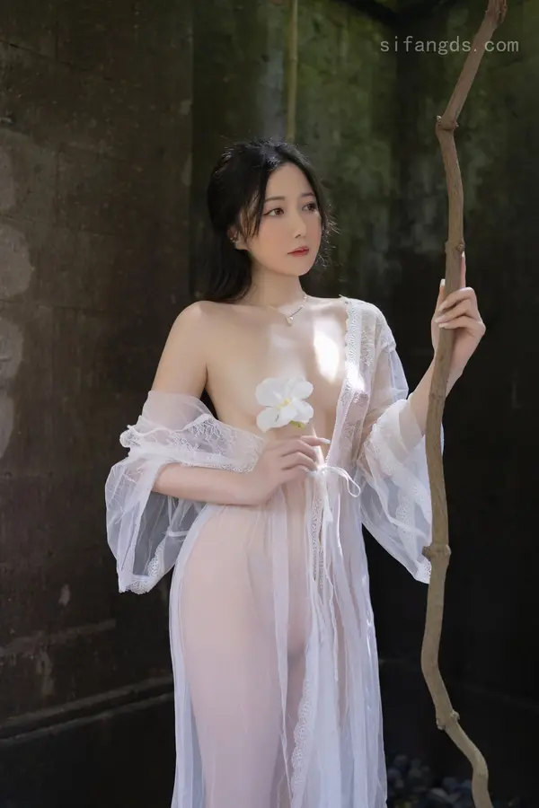 Vol. 10173 鱼子酱Fish《私购流出》(120P)