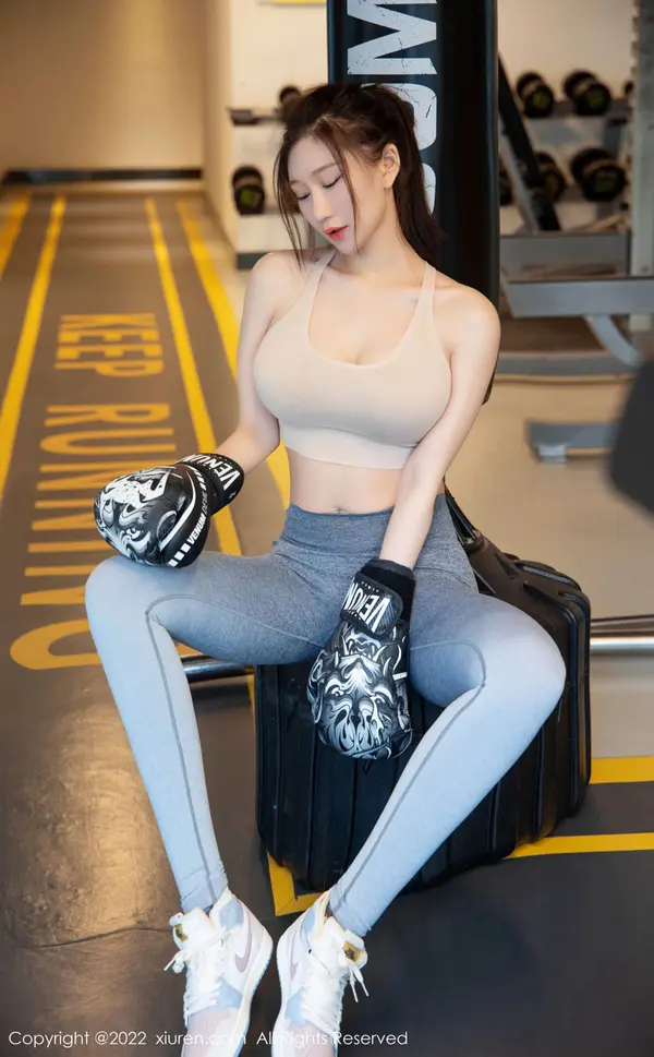 Vol. 04703 顾乔楠Cora(94P)
