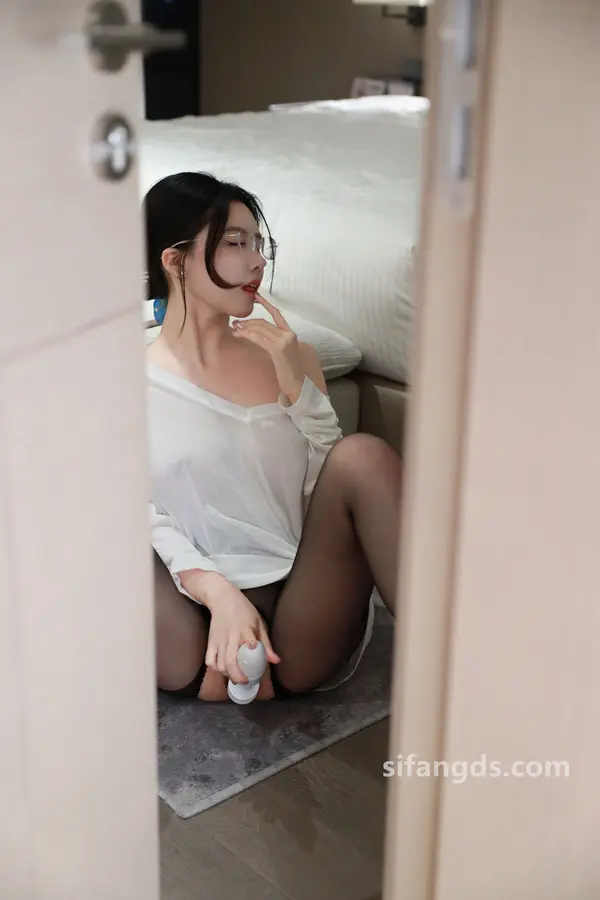 Vol. 9385 唐翩翩《私购流出》(73P + 1V)-妹子录-美女图片|美女写真 专注超高清美女图片分享网站