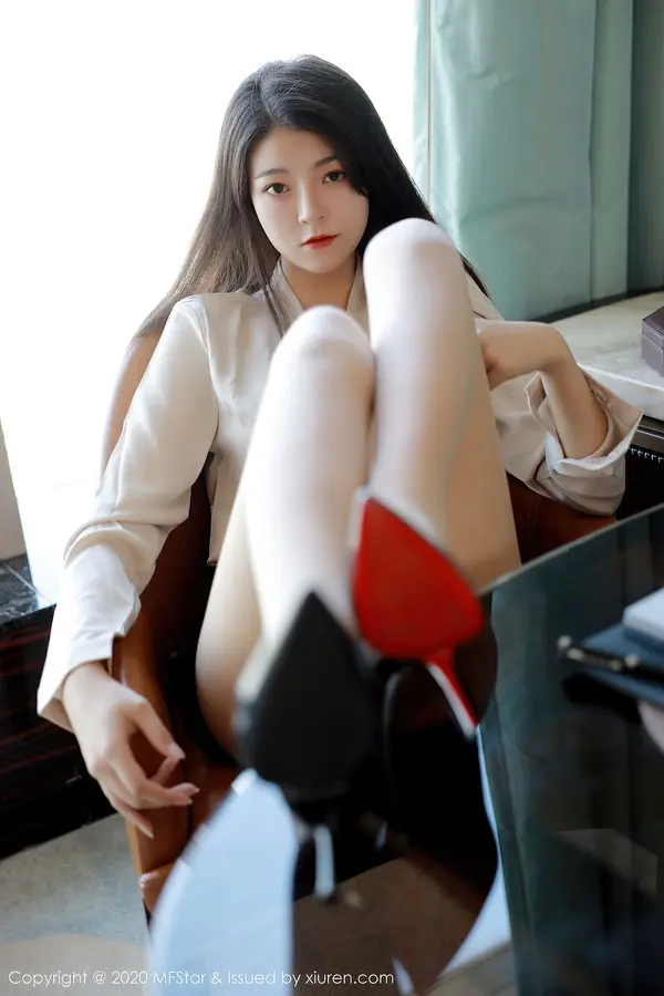 Vol. 0418 Laura苏雨彤(42P)