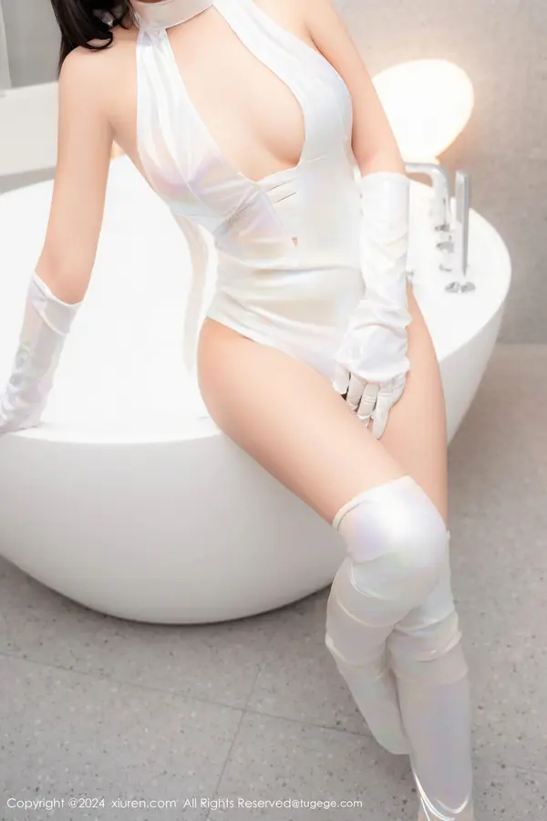 Vol. 08840 徐若兮(76P)