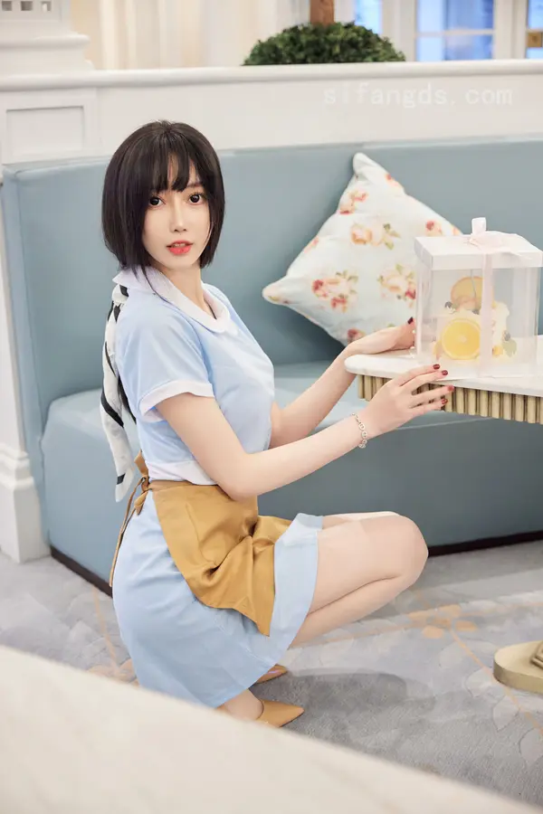 玥儿玥er《私购流出》(82P + 4V)