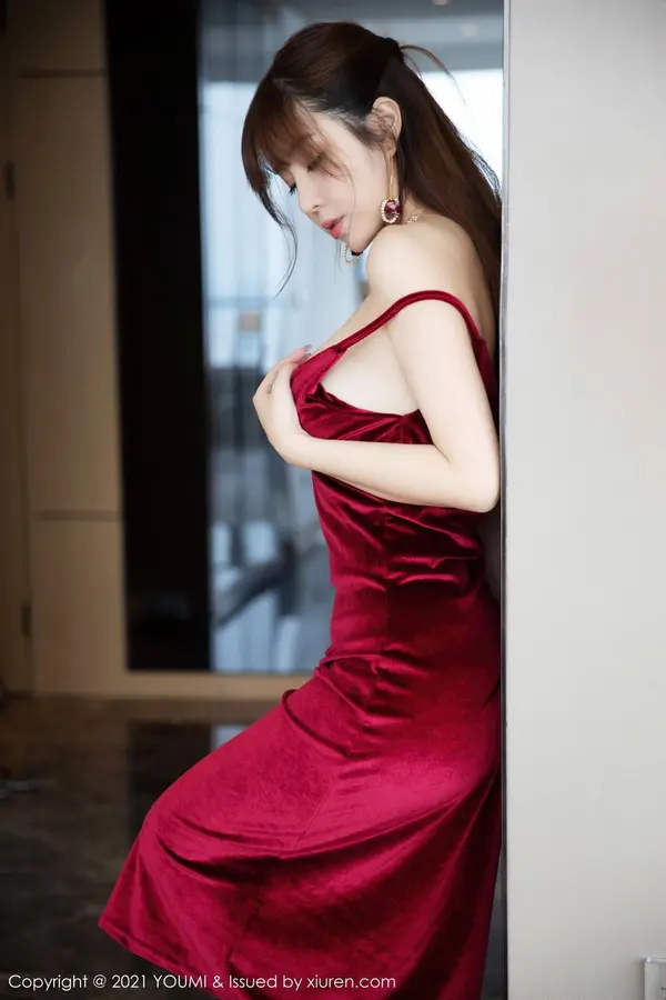 Vol. 0588 王雨纯(49P)
