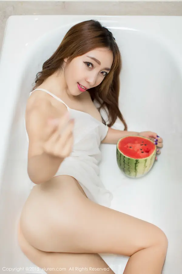 Vol. 00379 黄歆苑(51P)