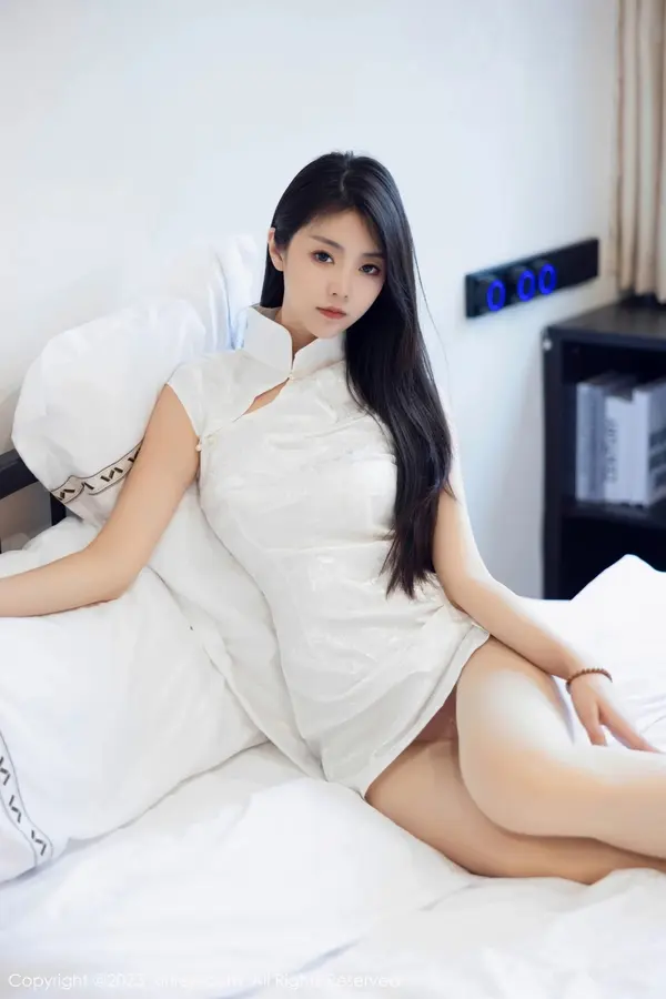 Vol. 07493 可乐Vicky(79P)