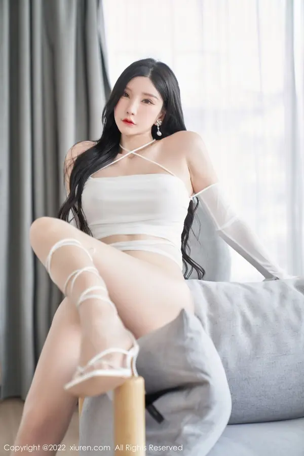 Vol. 05271 周于希Sally(90P)