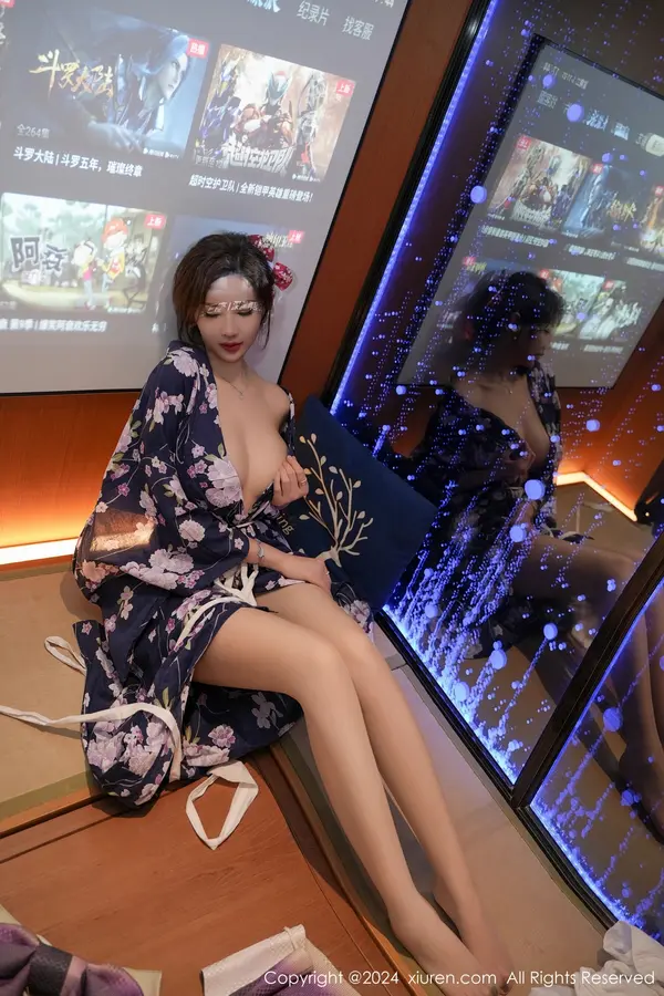Vol. 07975 Carol周妍希(71P)