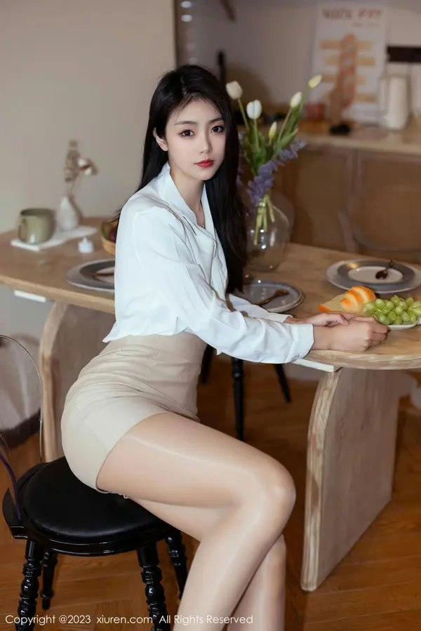 Vol. 06465 可乐Vicky(65P)
