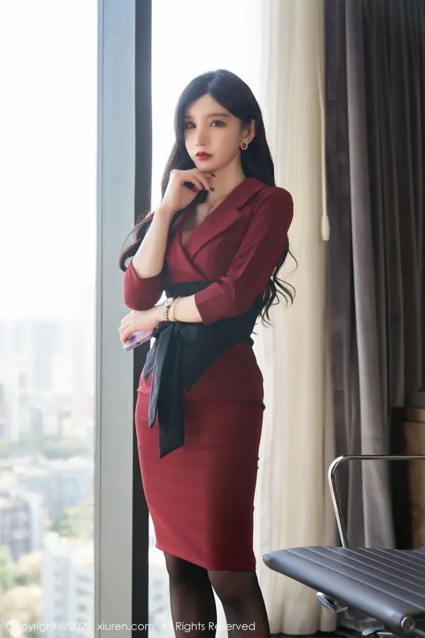 Vol. 04877 周于希Sally(77P)