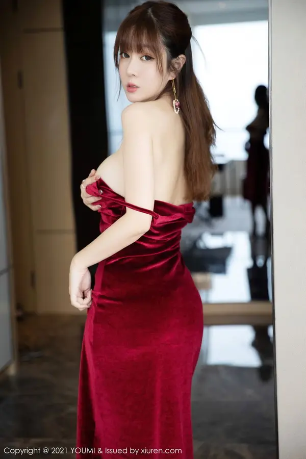 Vol. 0588 王雨纯(49P)