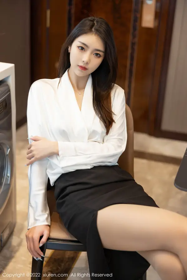 Vol. 04869 可乐Vicky(71P)