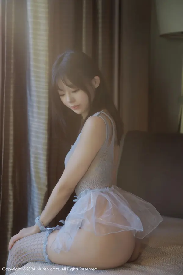 Vol. 08214 佘贝拉bella(61P)