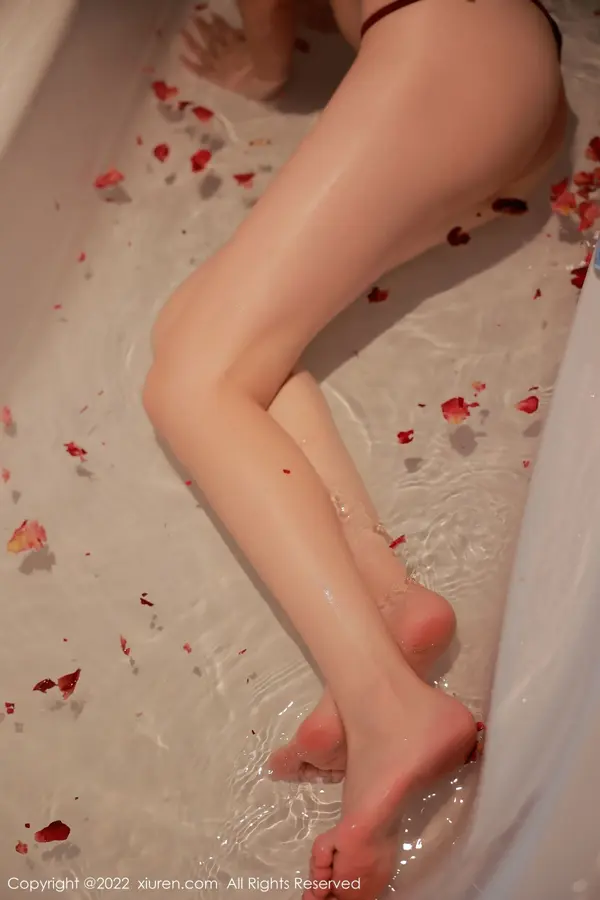 Vol. 05682 hebe韩心雨(64P)