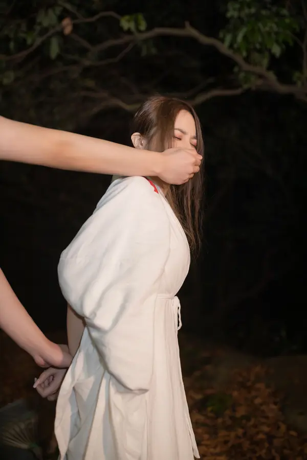 鱼子酱Fish《小树林的故事》(40P)