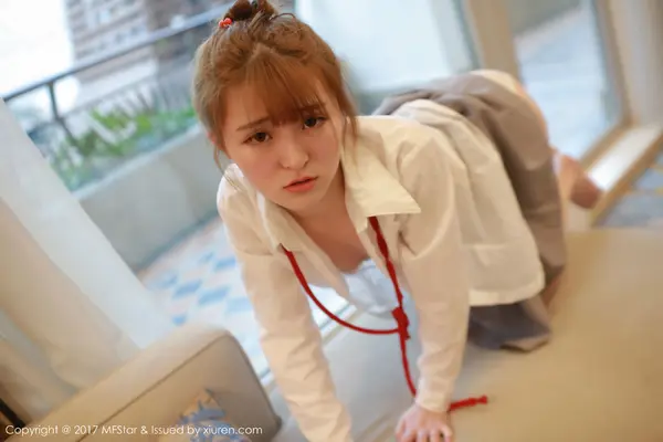 Vol. 0098 伊小七MoMo(48P)