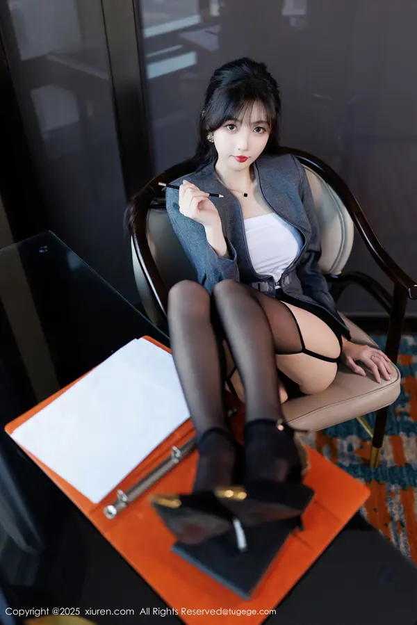 Vol. 09957 樱桃小阑子(86P)