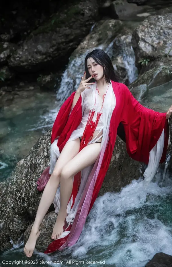 Vol. 07295 严利娅Yuliya(90P)