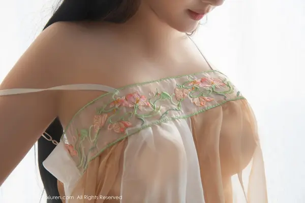 Vol. 05556 江真真(71P)