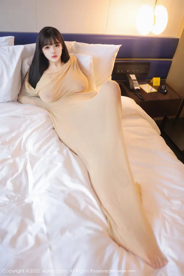 Vol. 09825 余安安(84P)