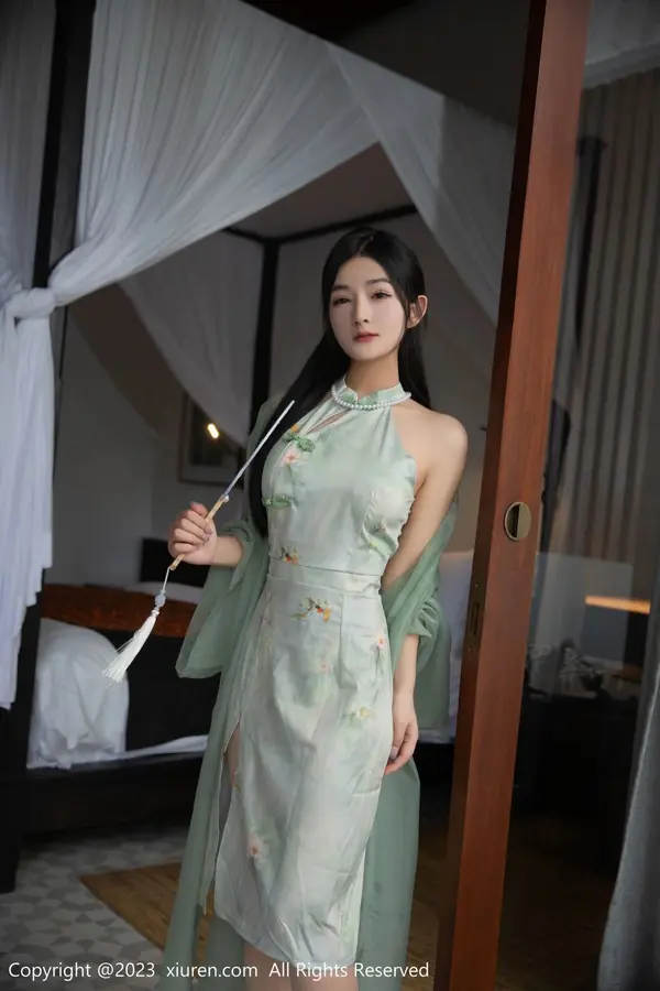 Vol. 06880 谭小灵(81P)